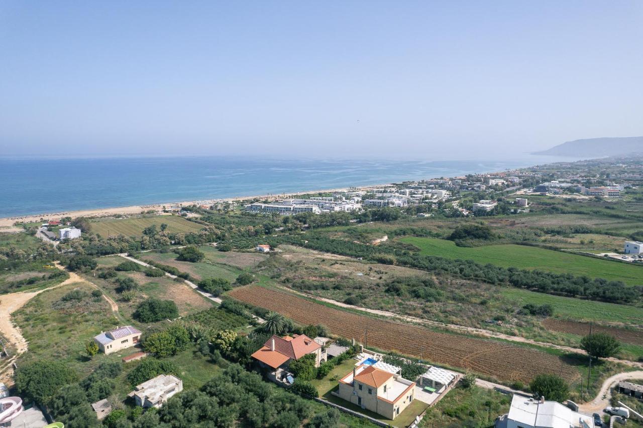 Villa Pinelopi Aszpruliáni Kültér fotó