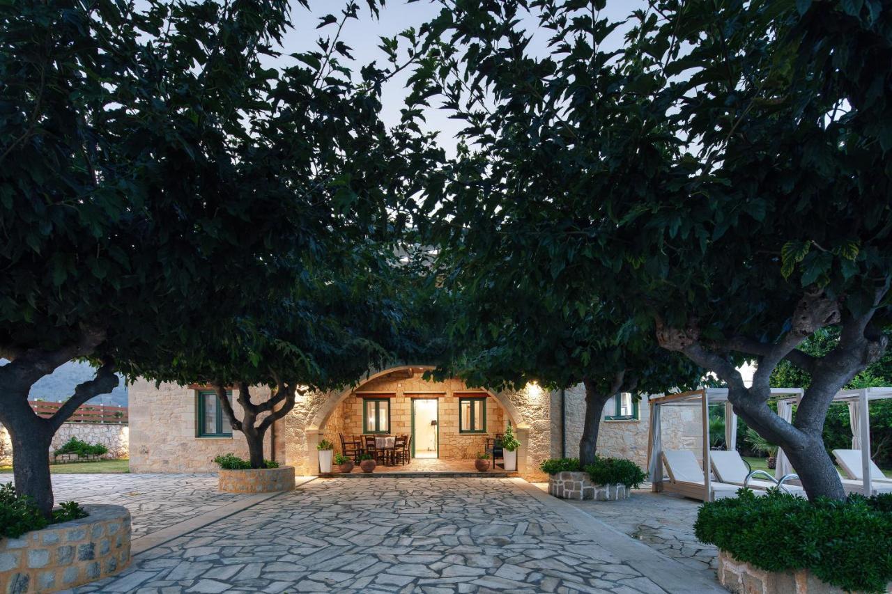 Villa Pinelopi Aszpruliáni Kültér fotó